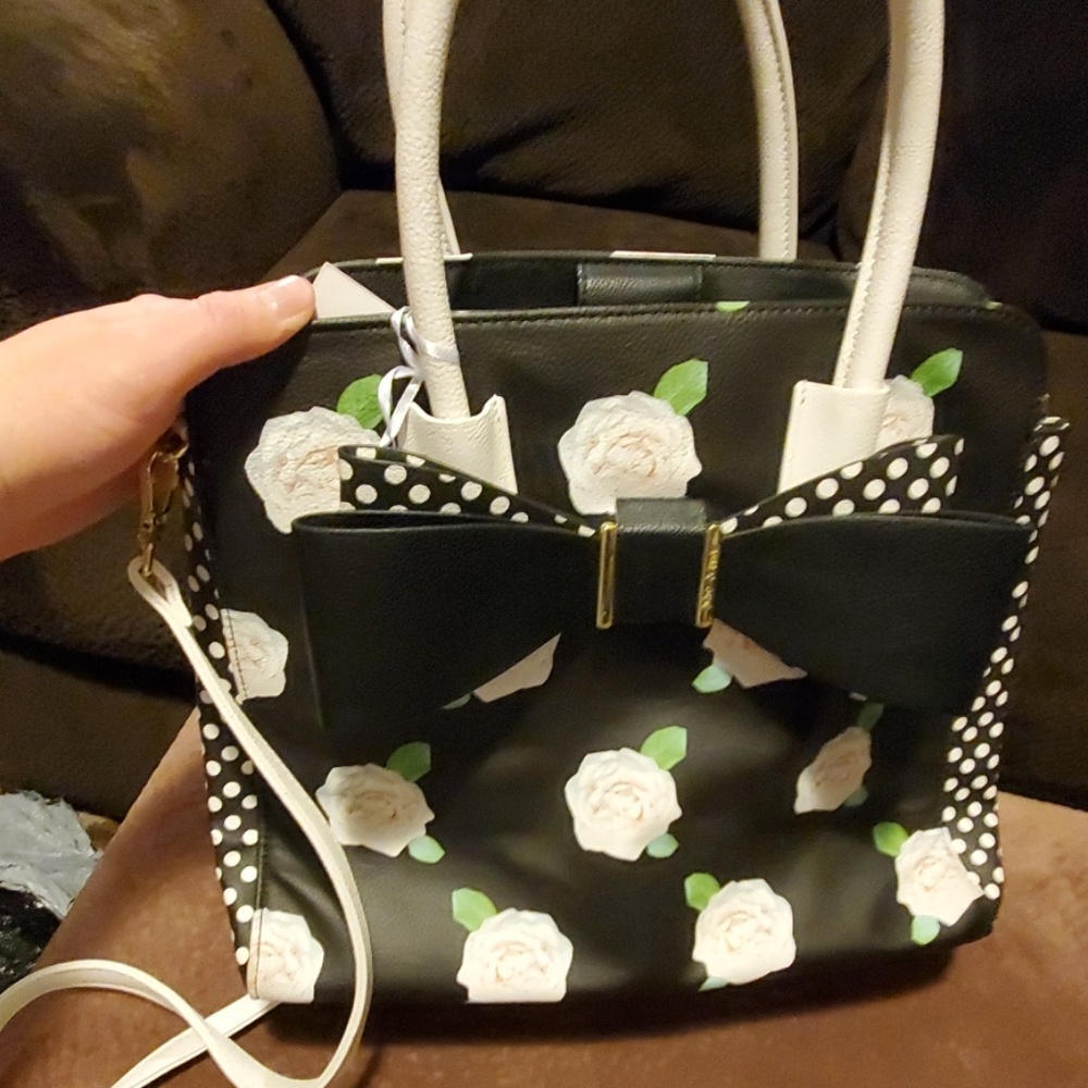 Floral Btesey Johnson